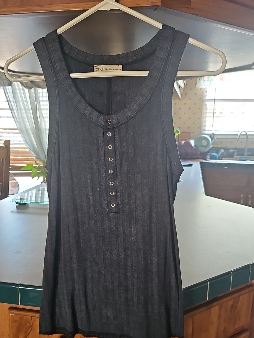 Zenana Outfitters Black Ribbed Henley Tank